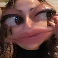 Profile Image for Ellie Lopez.