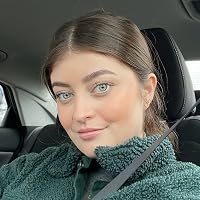 Profile Image for angelisa reads.