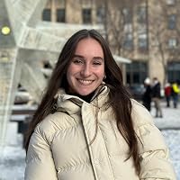 Profile Image for Julia Lavoie.