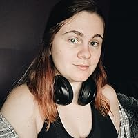 Profile Image for Emily Kaye.