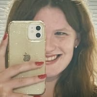 Profile Image for Chloe Evans.