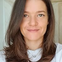 Profile Image for Charlotte Benetier.