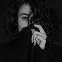 Profile Image for Roxana.