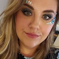 Profile Image for Lindsey.