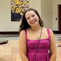 Profile Image for Elizabeth Dunn.