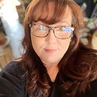 Profile Image for Sara Lingerman.