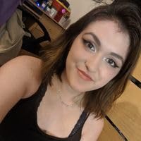 Profile Image for Chloe.