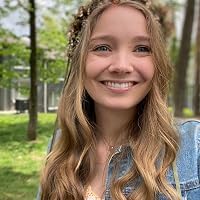 Profile Image for Olivia Larson.