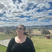 Profile Image for Hannah.