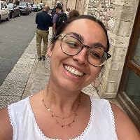 Profile Image for Elise Lassalle.