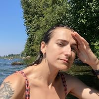 Profile Image for zoë.