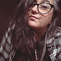 Profile Image for Holly.