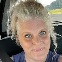Profile Image for Andie Thompson.