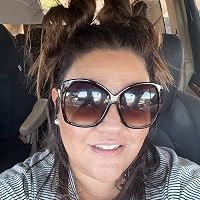 Profile Image for Stephanie Gomez Lopez.