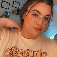 Profile Image for Samantha Deering.