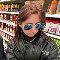 Profile Image for Hayley Delich.