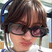 Profile Image for Carmen Moorits.