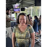Profile Image for Laura Linker.