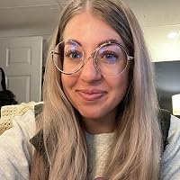 Profile Image for Randi Halbmaier.