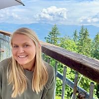 Profile Image for Natalie Molstad.