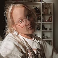 Profile Image for Heidi.