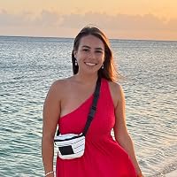 Profile Image for Raelynn Genovese-Mento.