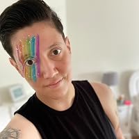 Profile Image for Lauren.