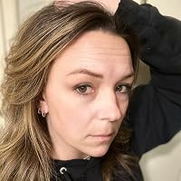 Profile Image for Anna Rhodes.