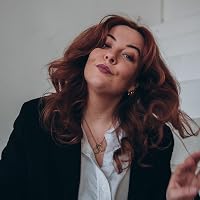 Profile Image for Lisa.