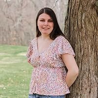 Profile Image for Olivia Linder.