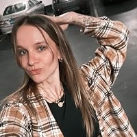 Profile Image for Alexandra Barr.