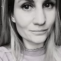 Profile Image for Suzanne.