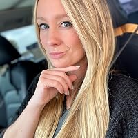 Profile Image for LyndsayRian.