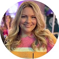Profile Image for Lili Mercier.