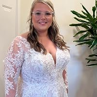 Profile Image for Kelsey MacDonald.