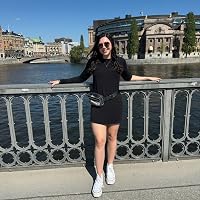 Profile Image for Hailey Voyer.