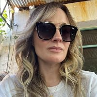 Profile Image for Chrissie.