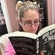 Liz (lizreads15)