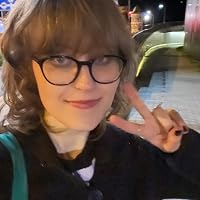 Profile Image for Caroline.
