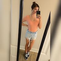Profile Image for Cara Lindsey.
