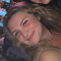 Profile Image for Jenna Muetterties.