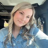 Profile Image for Mckenzie Goguen.