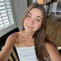 Profile Image for Maura.