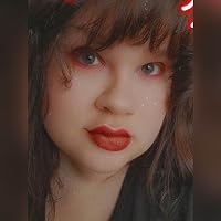 Profile Image for Danielle Larsen.