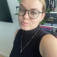 Profile Image for Julia.