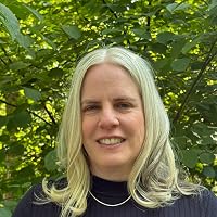 Profile Image for Debbie Madson.