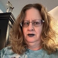 Profile Image for Julie Van Arends .