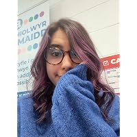 Profile Image for Zoë Hayne.