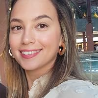 Profile Image for Lara Muñoz.