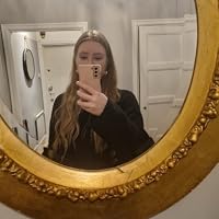 Profile Image for Klara.